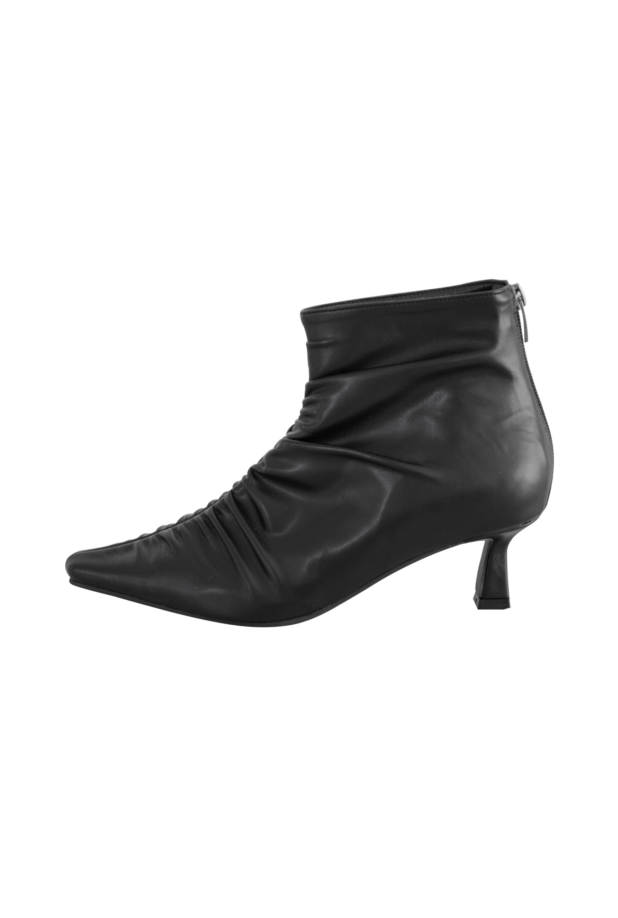Wrinkle ankle boots