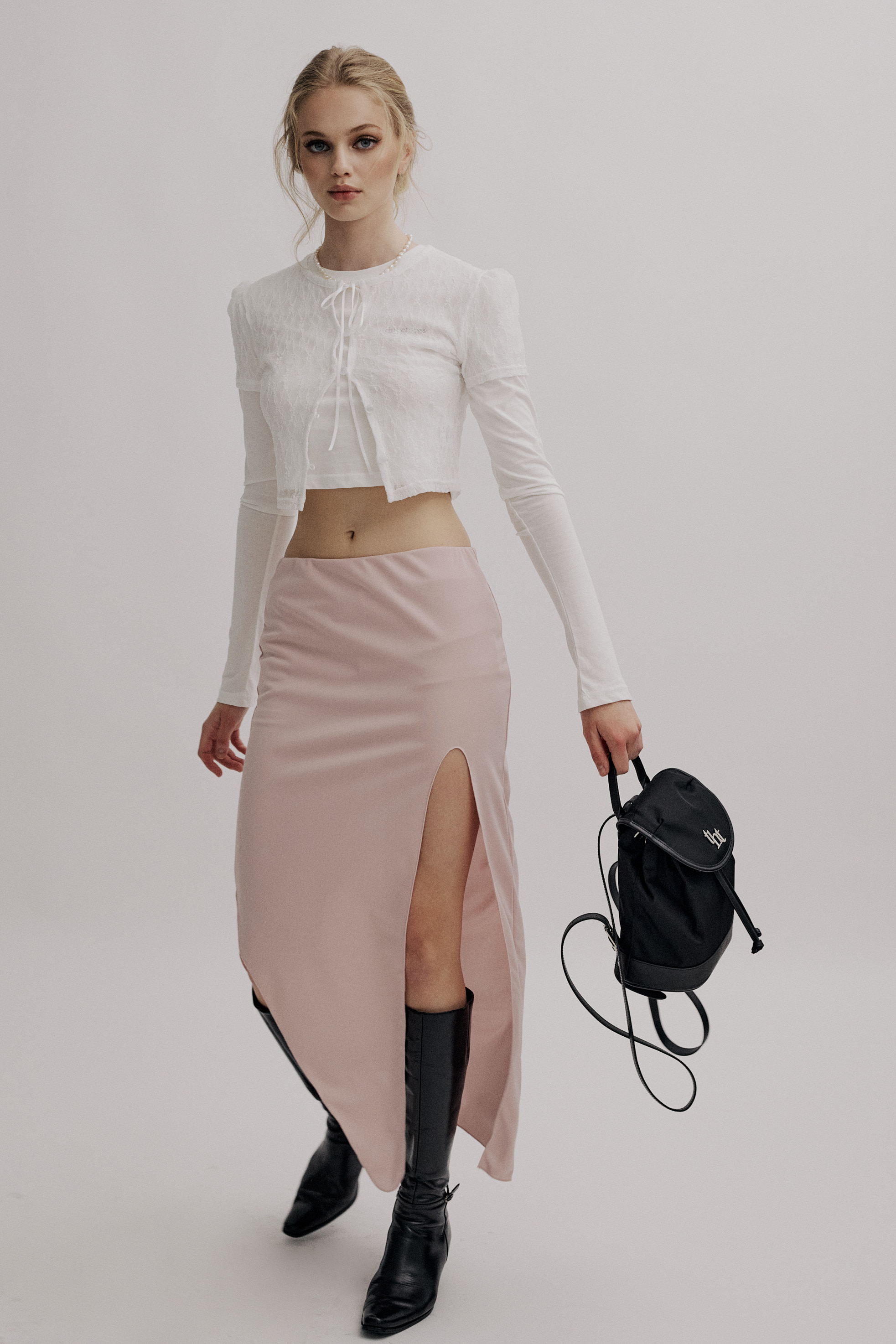 Creamy long skirt